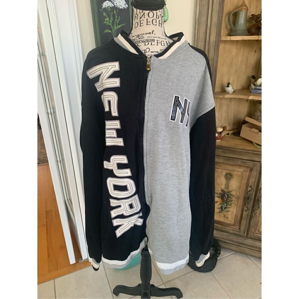 Vintage 03 Veezo Wear Mens Basketball Jacket New York